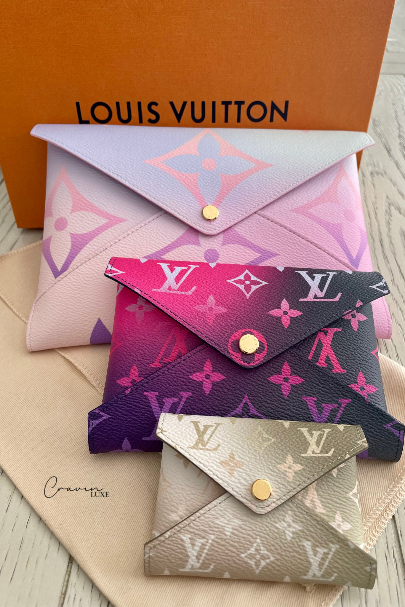 Luxury Louis Vuitton Pastel Logo Bedding Set - REVER LAVIE