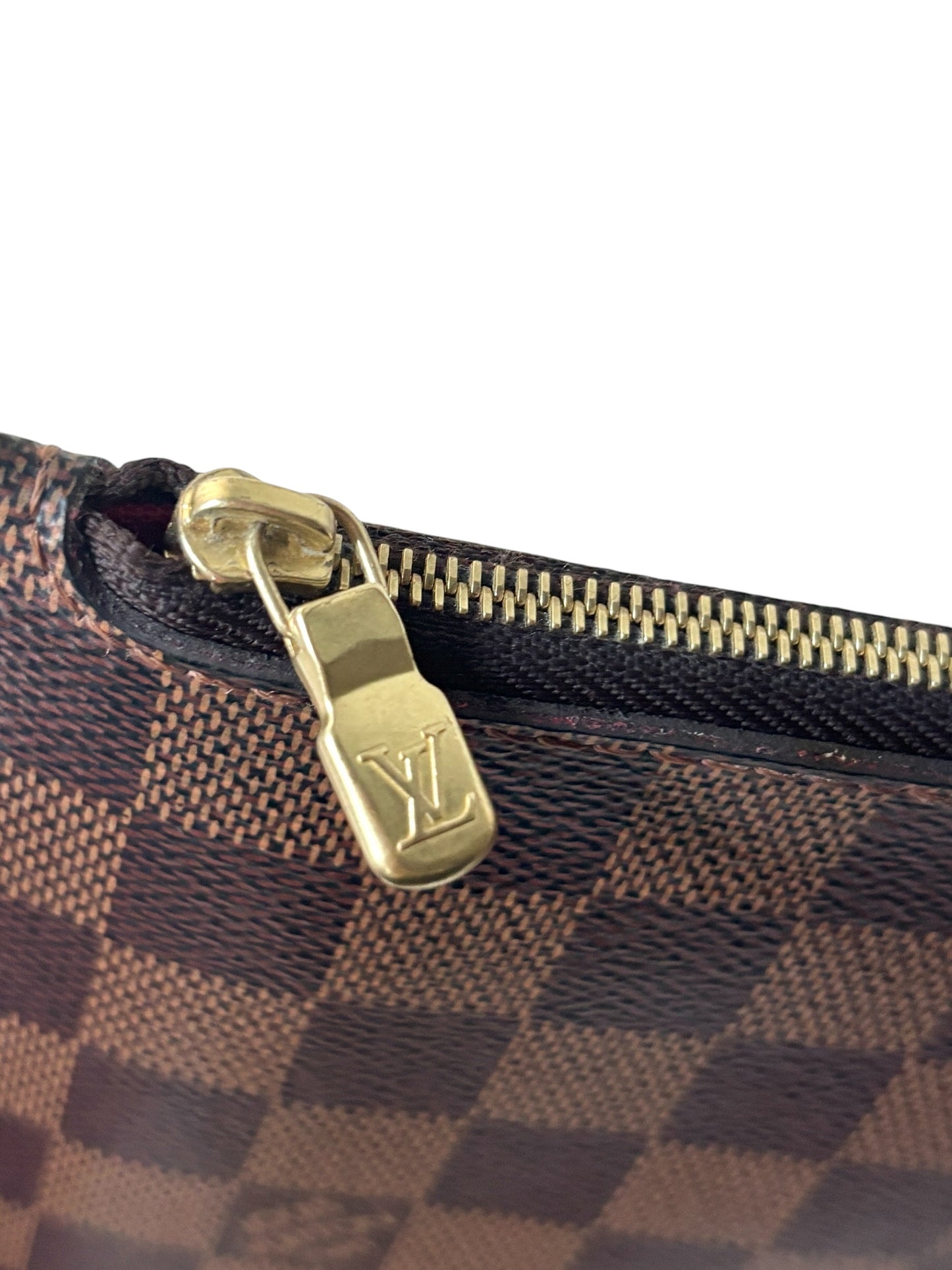 Louis Vuitton Neverfull MM Pouch