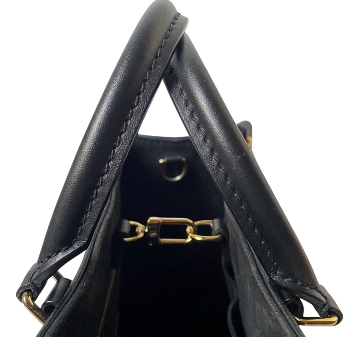 Louis Vuitton OntheGo PM