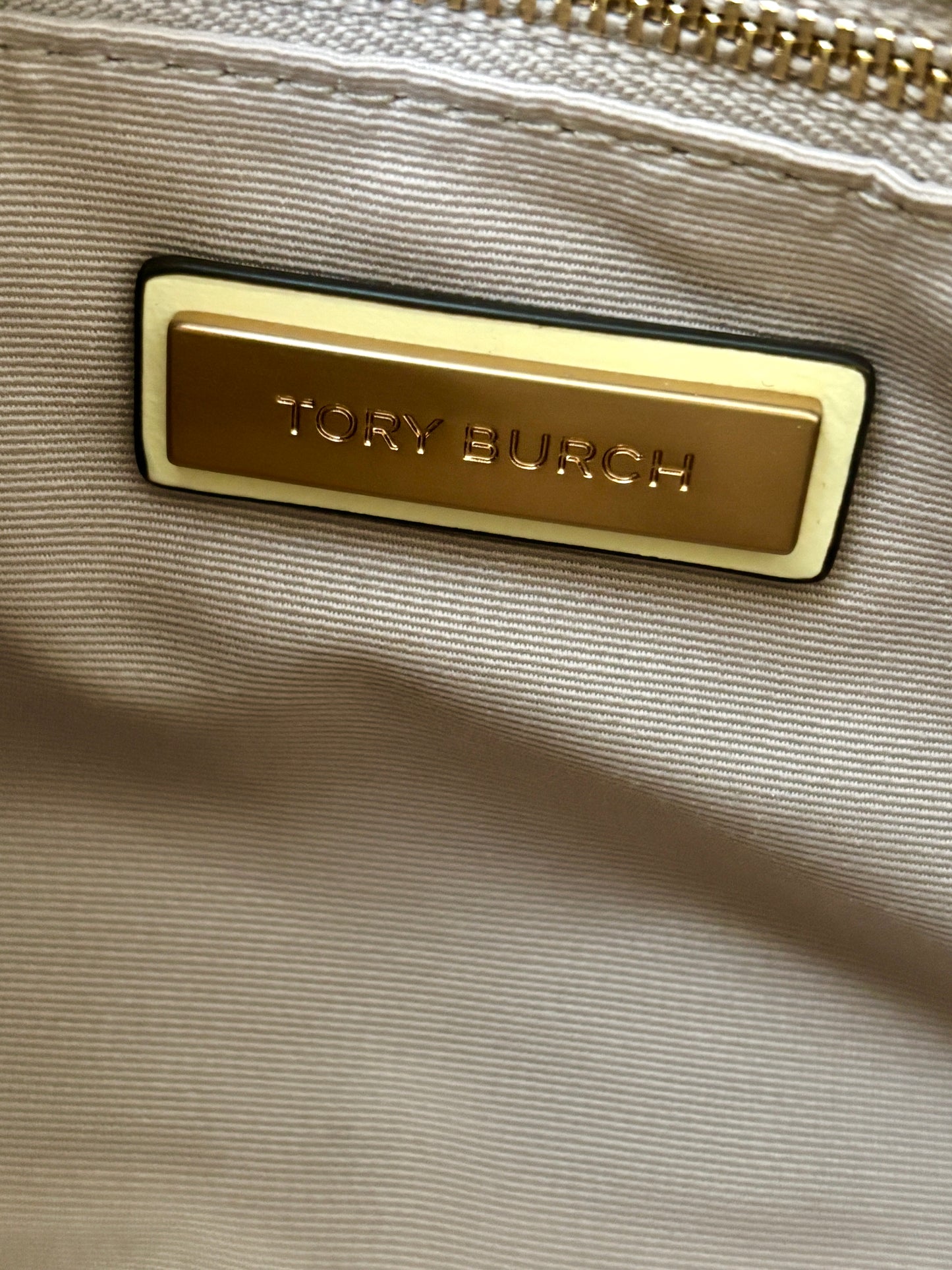 Tory Burch Kira Diamond Small Convertible Shoulder Bag
