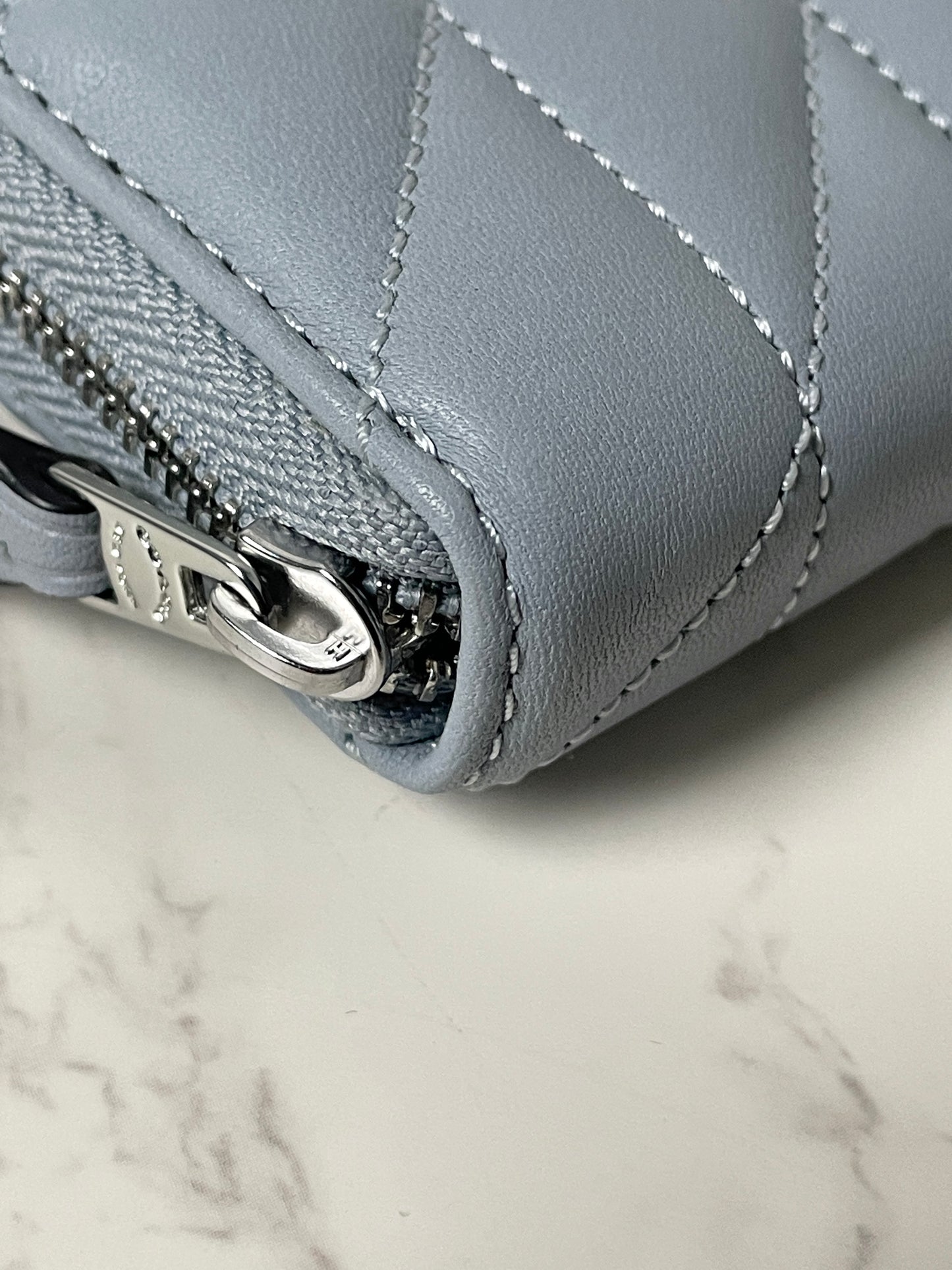 Coach Pillow Quilted Zip Card Case