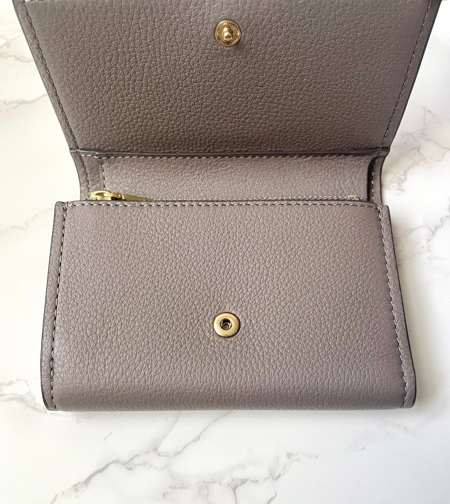 Tory Burch Kira Medium Flap Wallet