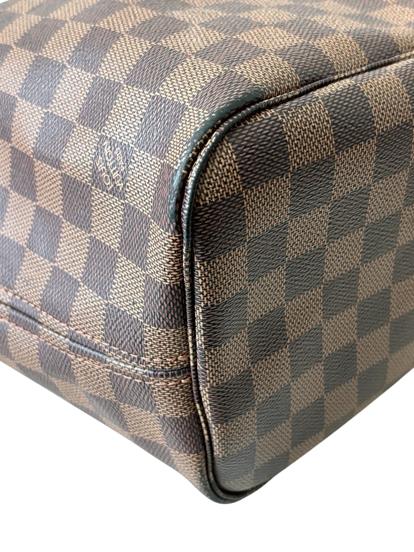 Louis Vuitton Neverfull MM with Pouch