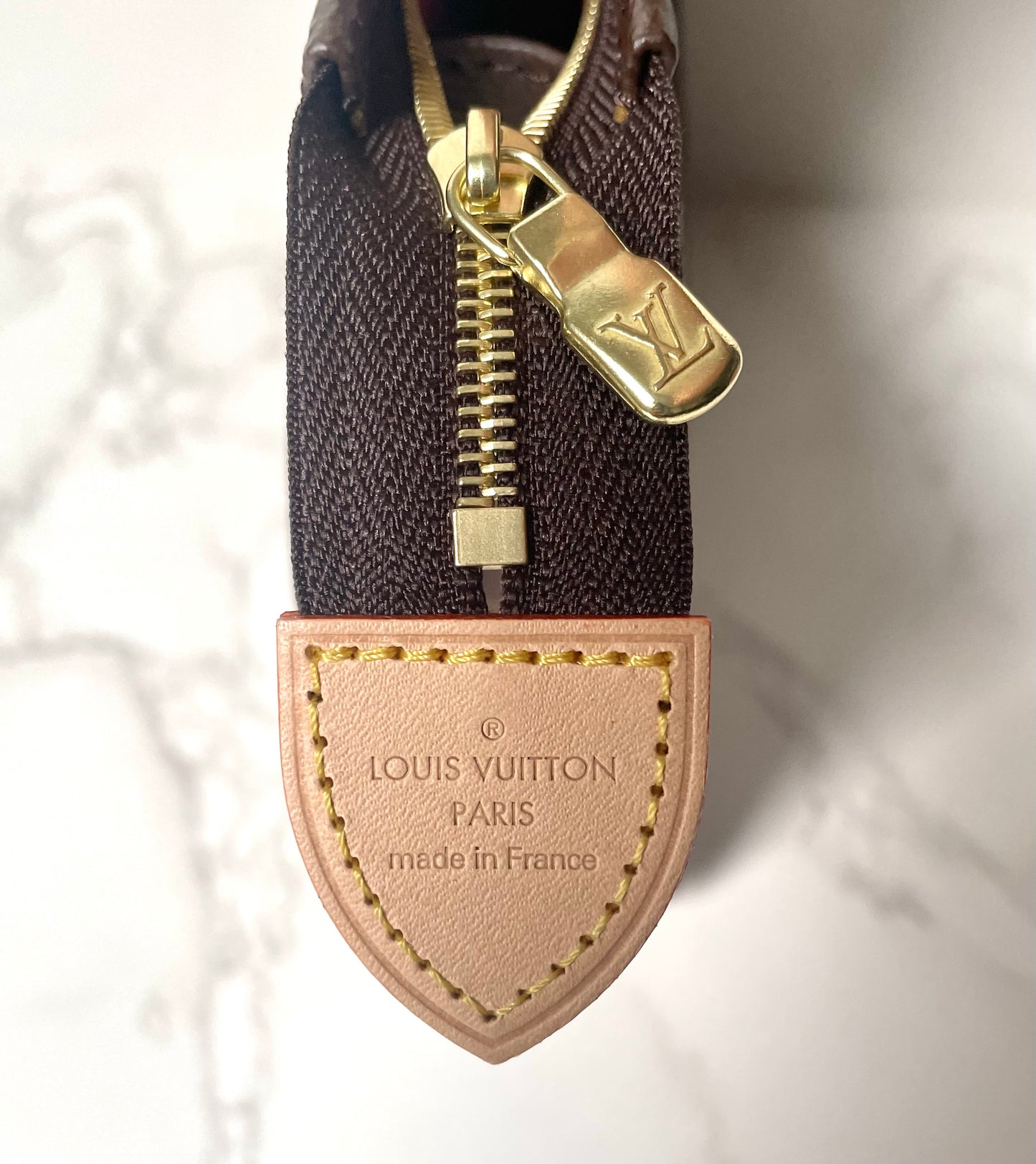 Louis Vuitton Toiletry 19 New Model