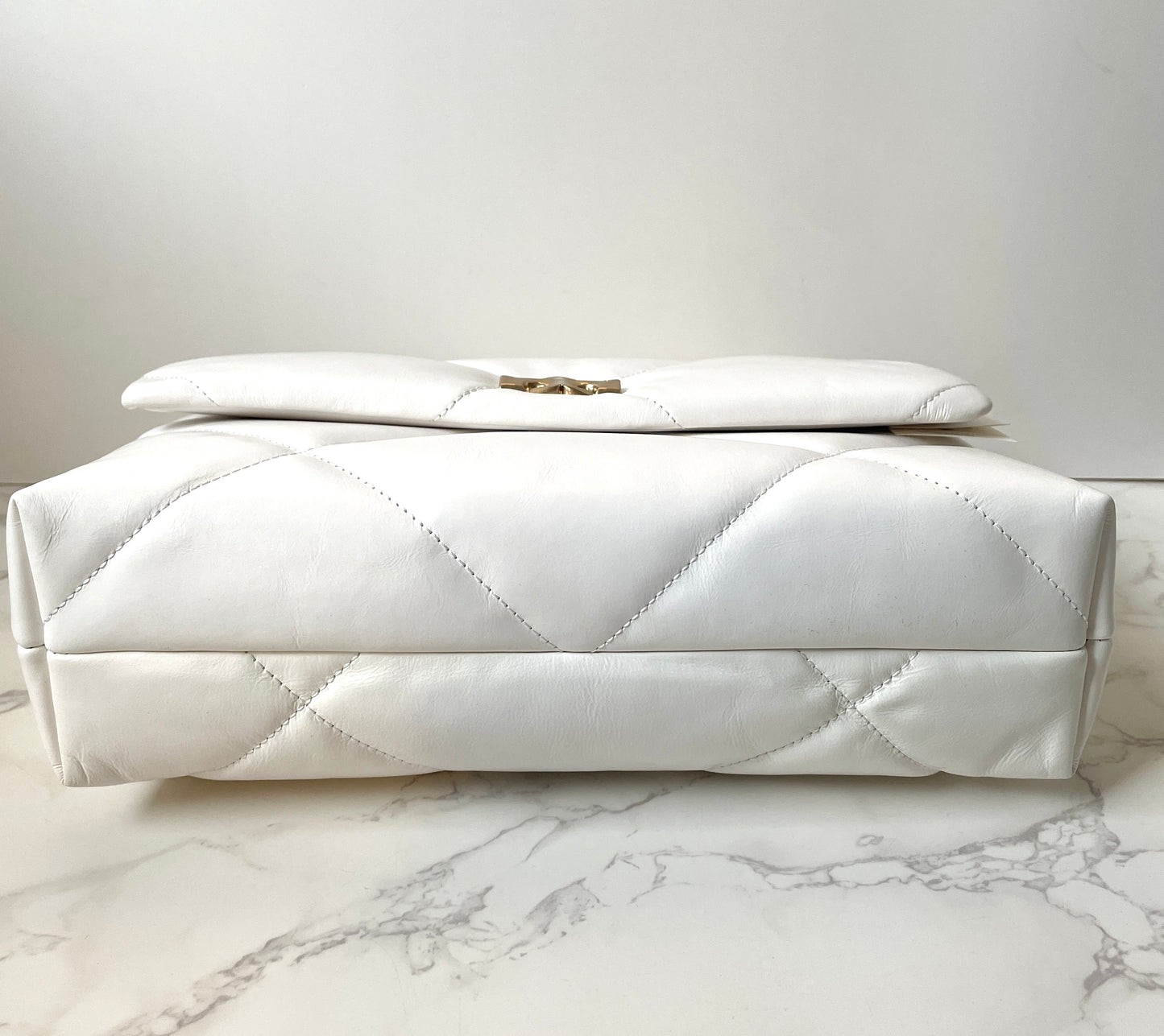 Tory Burch Kira Diamond Large Convertible Shoulder Bag
