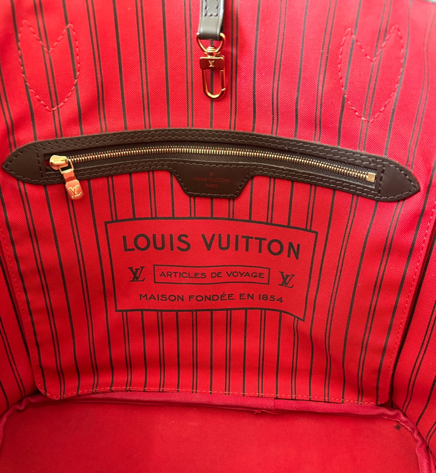 Louis Vuitton Neverfull MM with Pouch