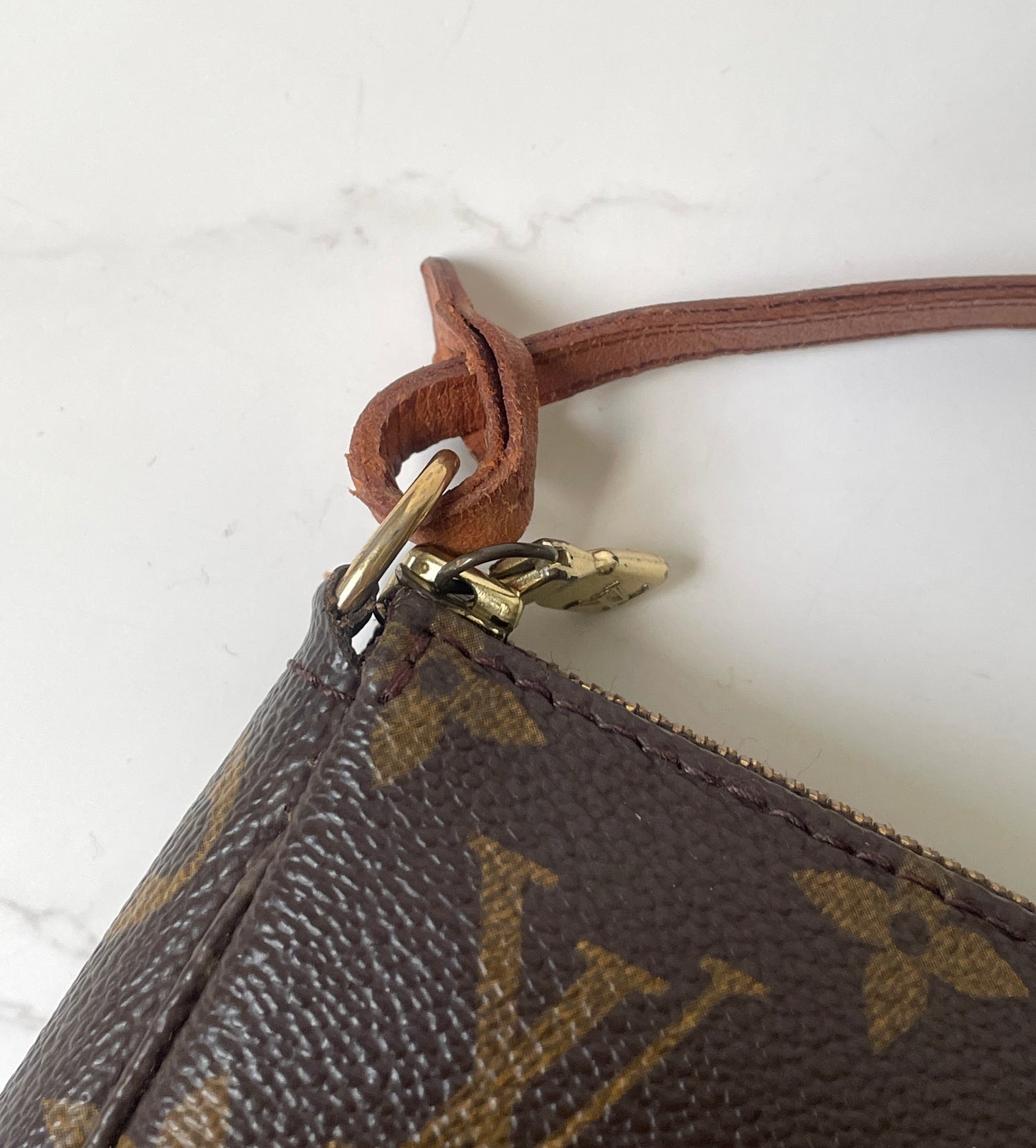 Louis Vuitton Vintage Pochette Accessoires