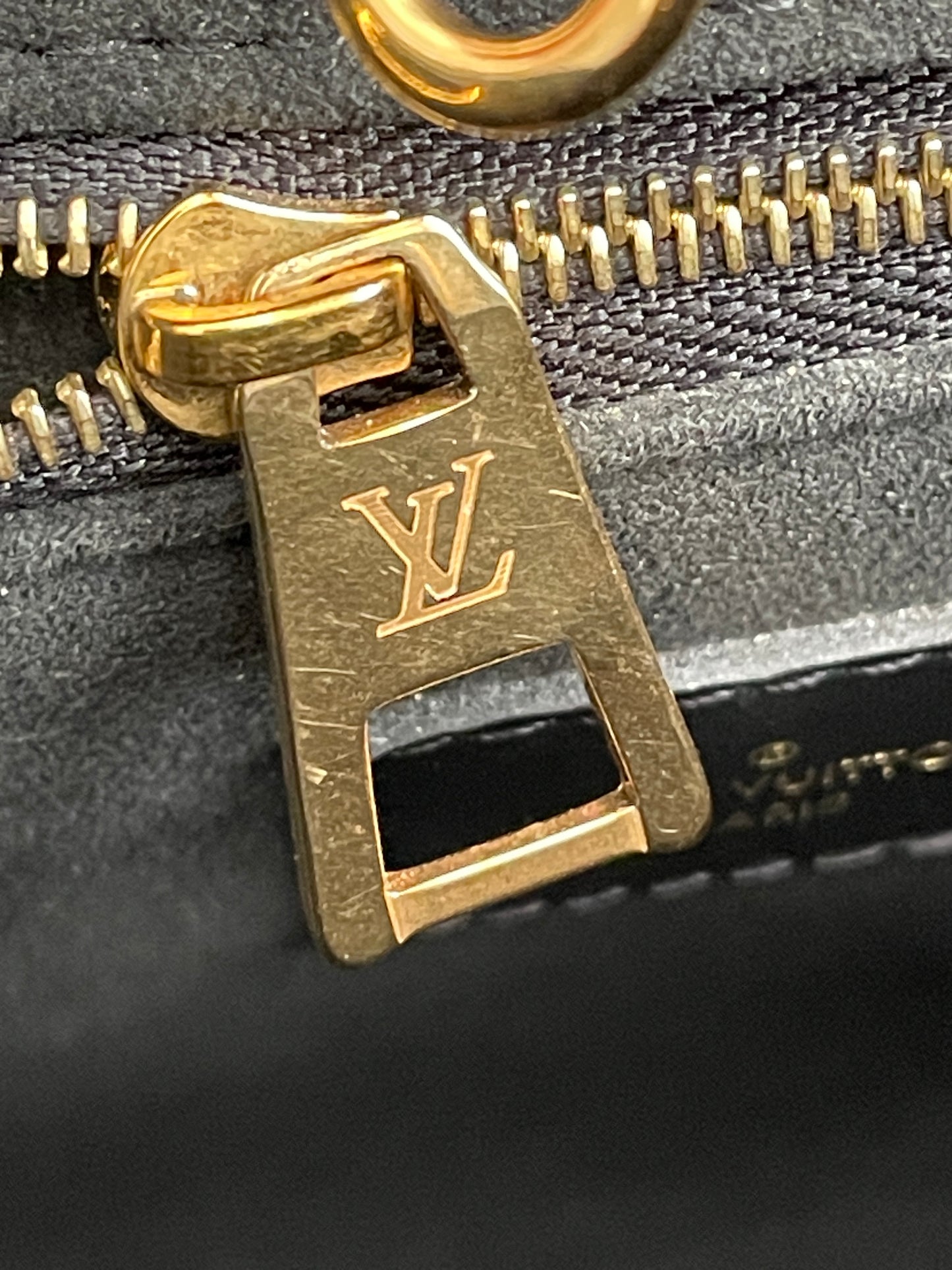 Louis Vuitton OntheGo PM