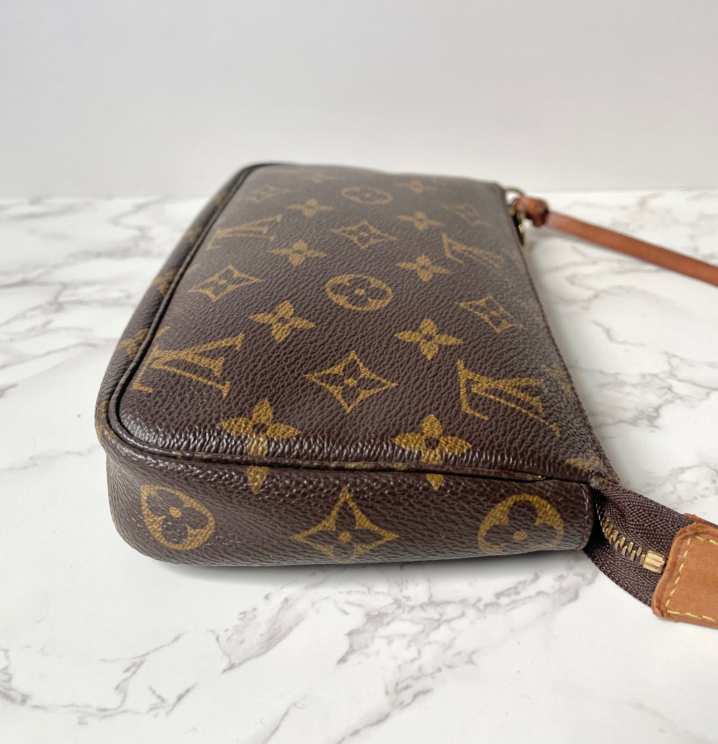 Louis Vuitton Vintage Pochette Accessoires