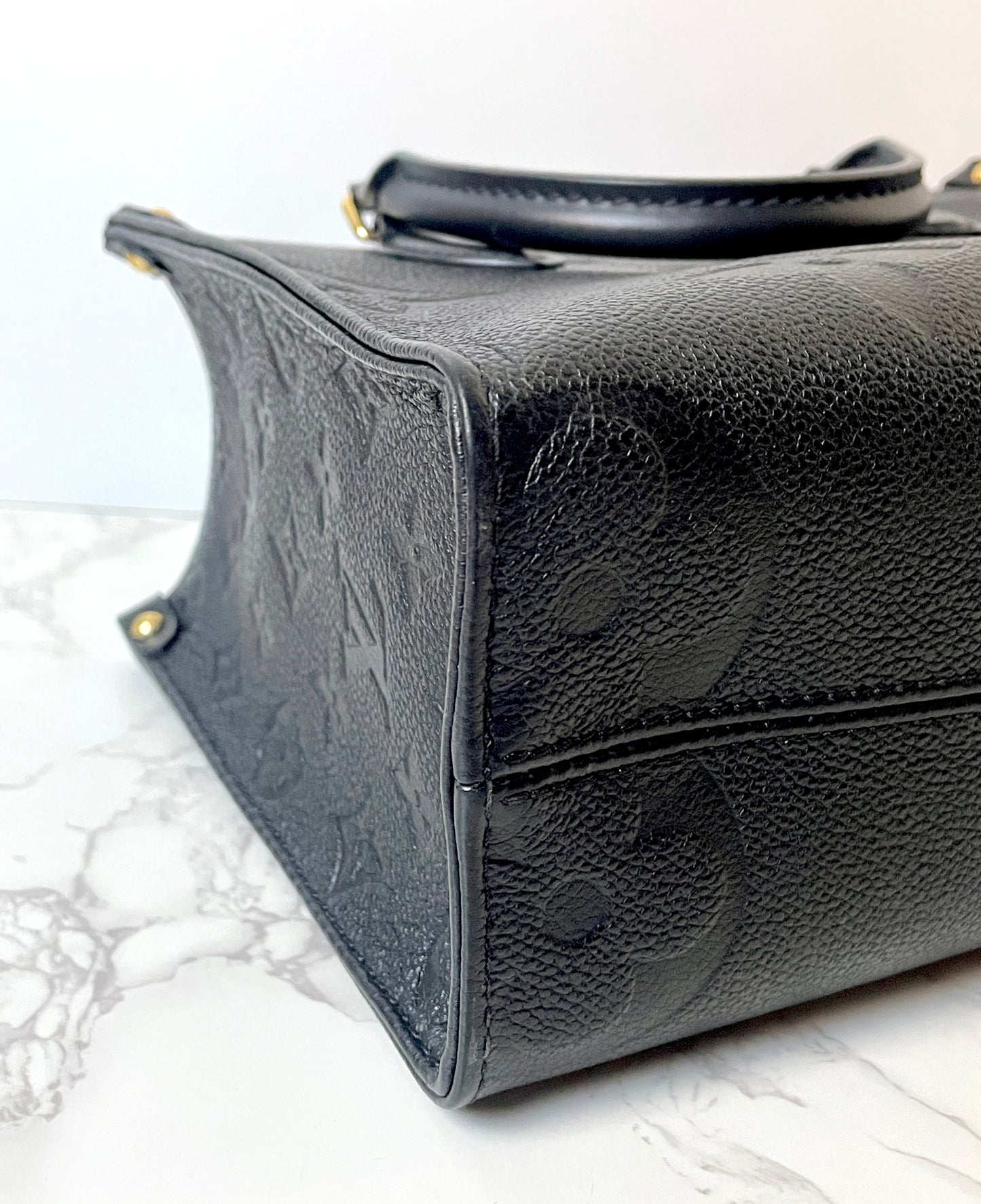 Louis Vuitton OntheGo PM