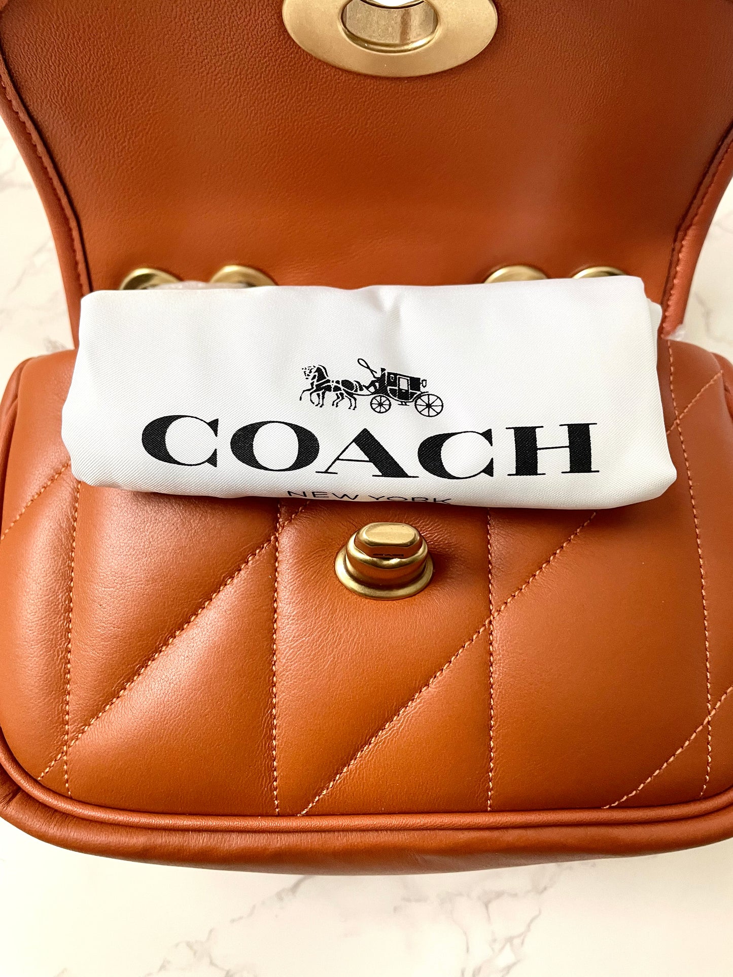 Coach Pillow Madison 18