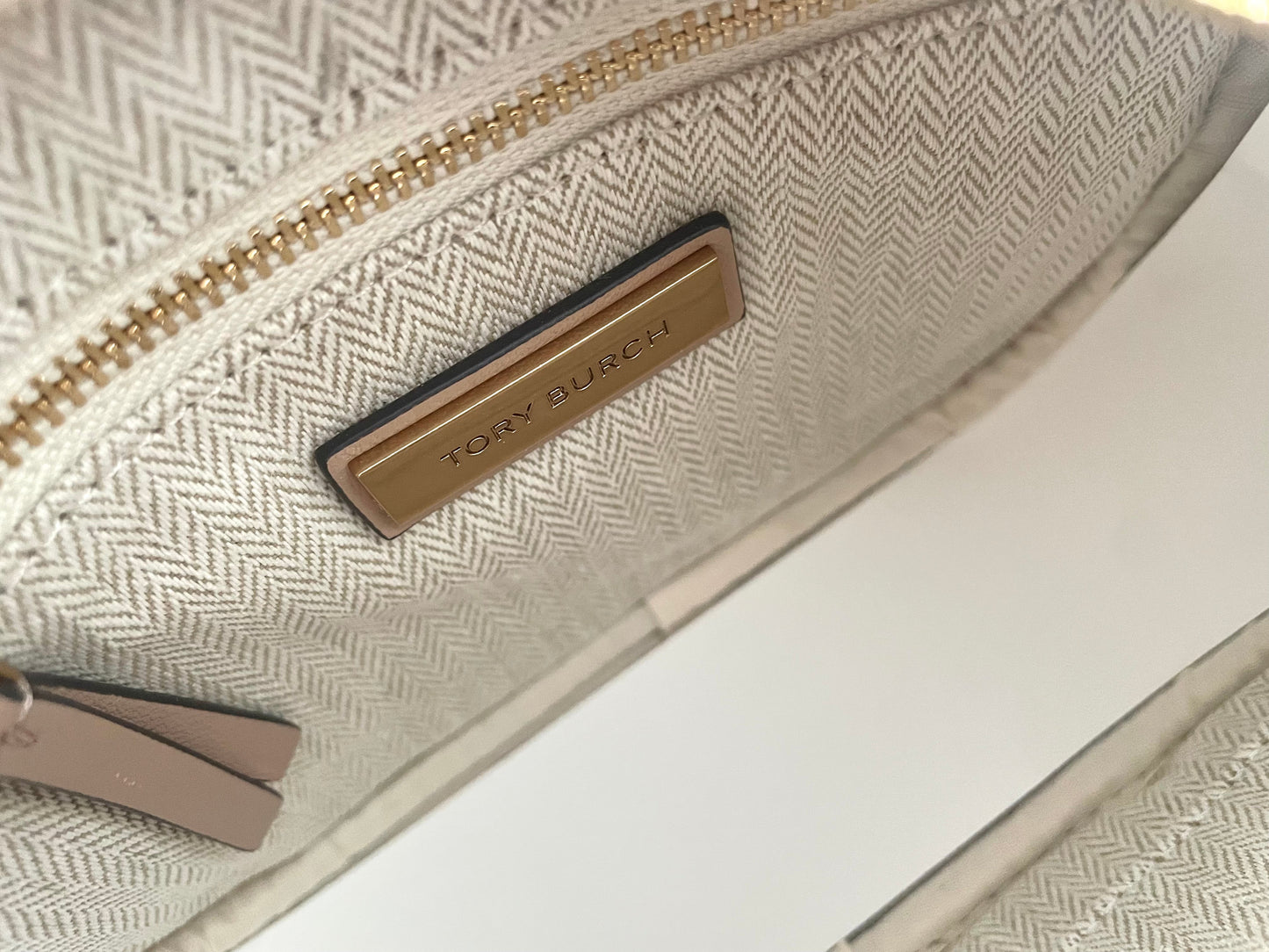 Tory Burch Kira Camera Bag