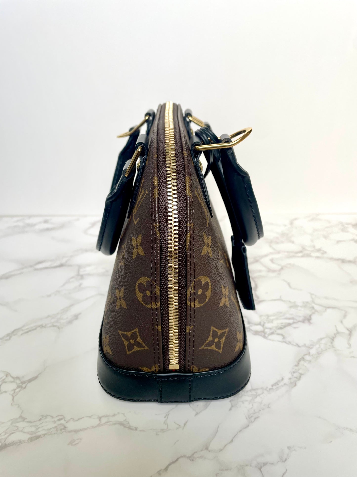 Louis Vuitton Alma BB World Tour