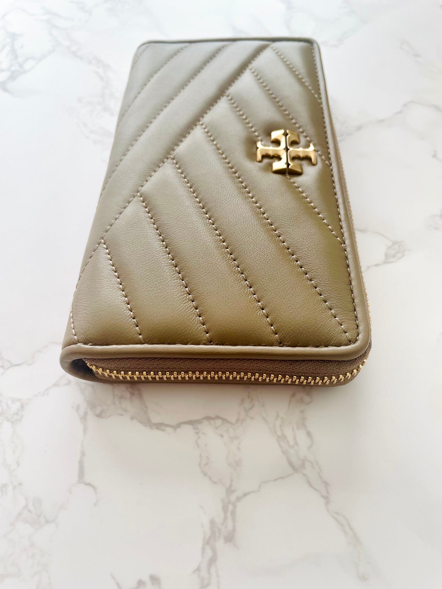 Tory Burch Kira Zip Continental Wallet