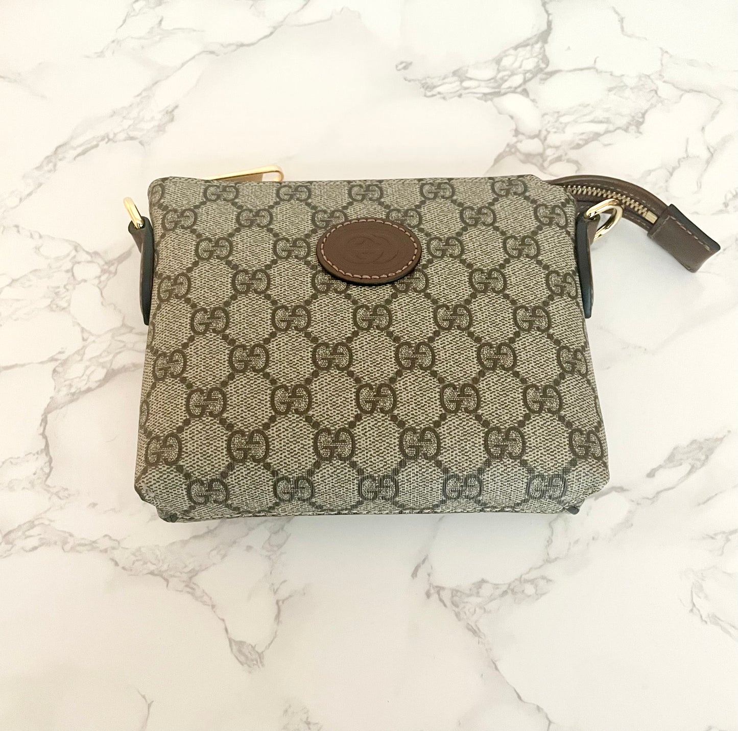 Gucci GG Supreme Mini Messenger Bag